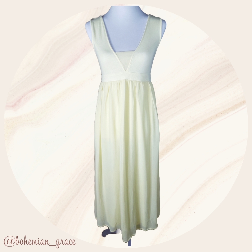 🕊️Yellow Silk Maxi Dress size Medium